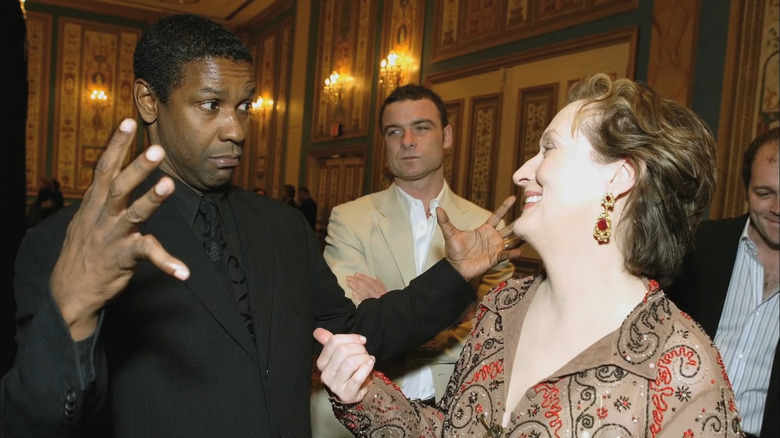 Denzel Washington and Mery Streep talking