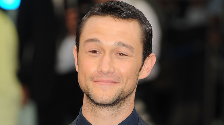 Joseph Gordon-Levitt smiling
