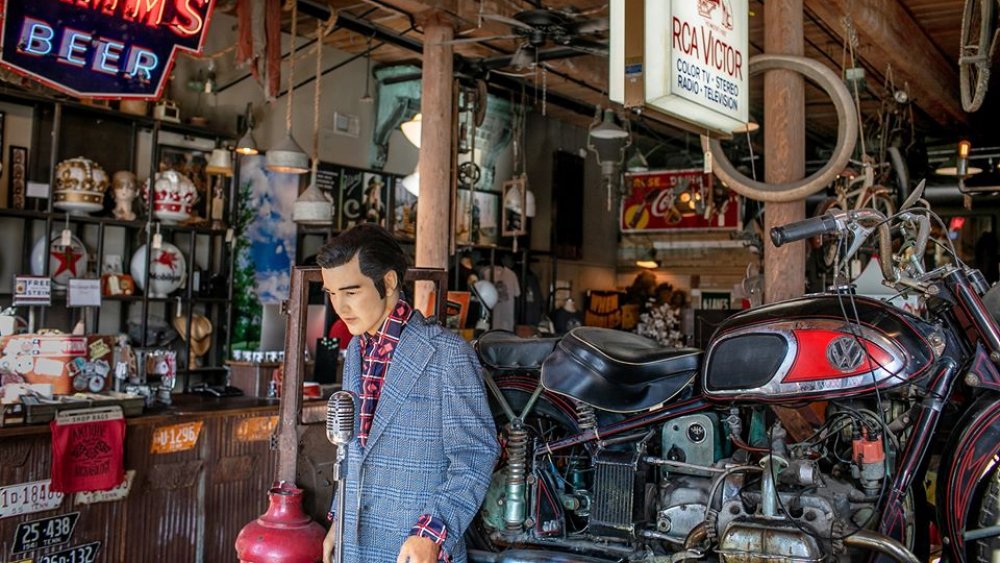 The Truth About The American Pickers' Store