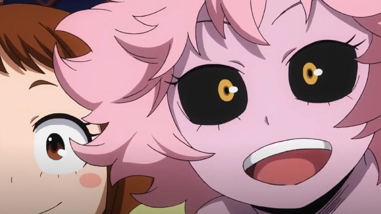 Mina smiling next to Uraraka 