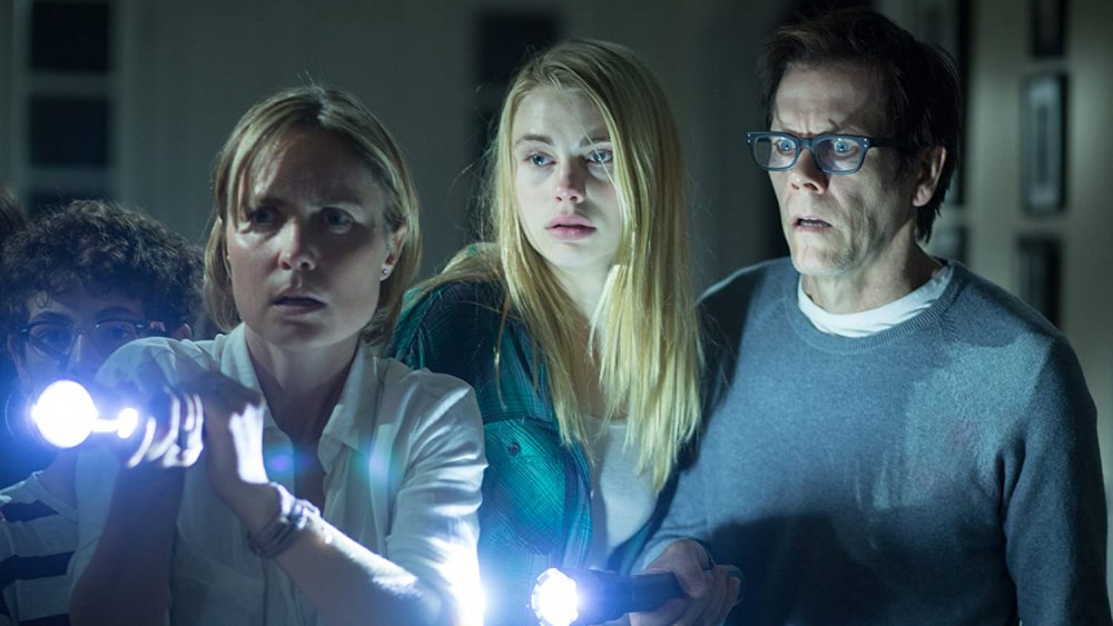 Kevin Bacon, Radha Mitchell, David Mazouz, and Lucy Fry in The Darkness