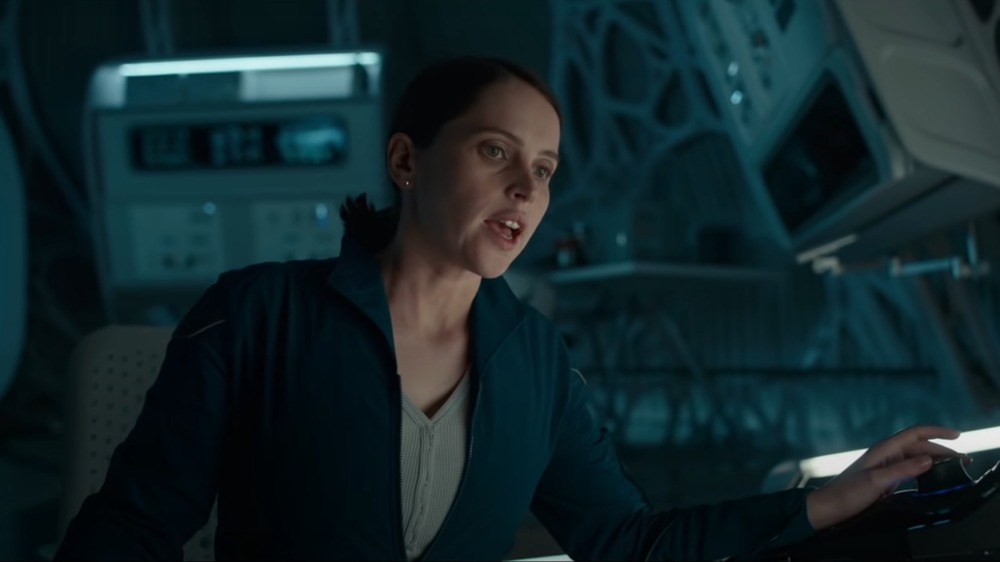 Felicity Jones as astronaut Sully in The Midnight Sky