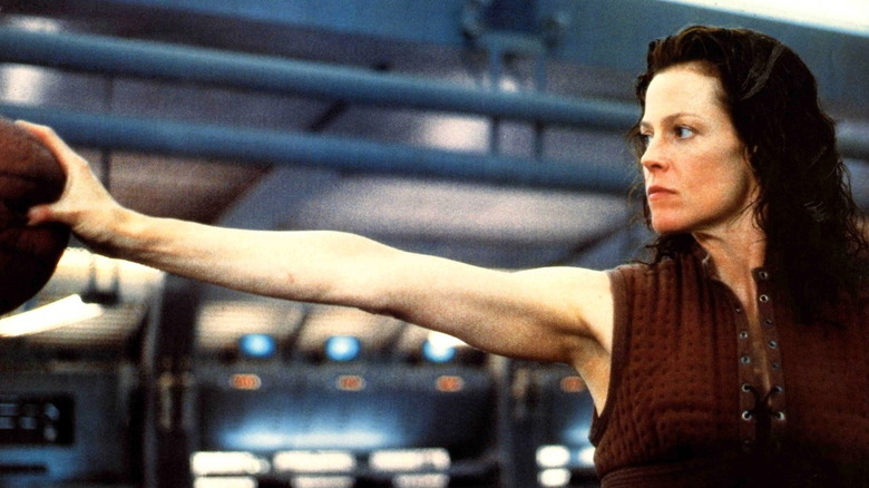 The Ripley clone and the basketball in "Alien: Resurrection" (1997)
