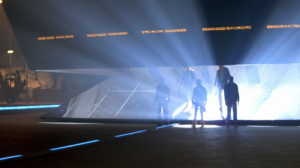 Abductees leaving the mothership