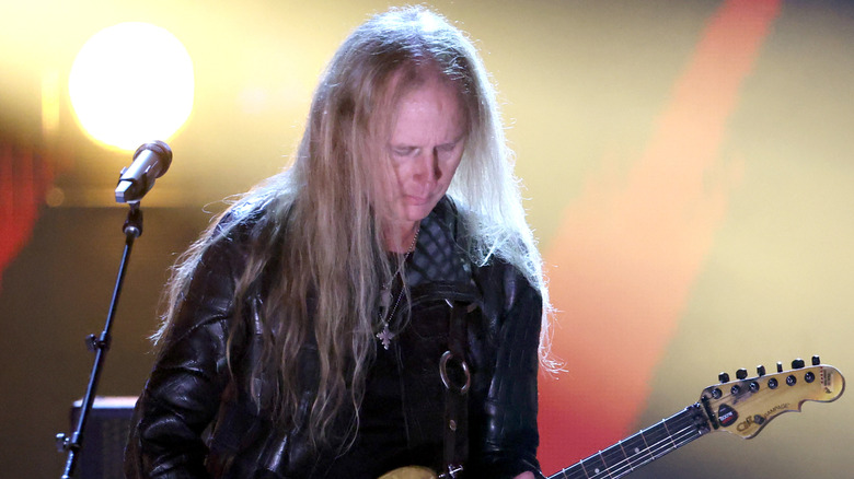 Jerry Cantrell performing on stage