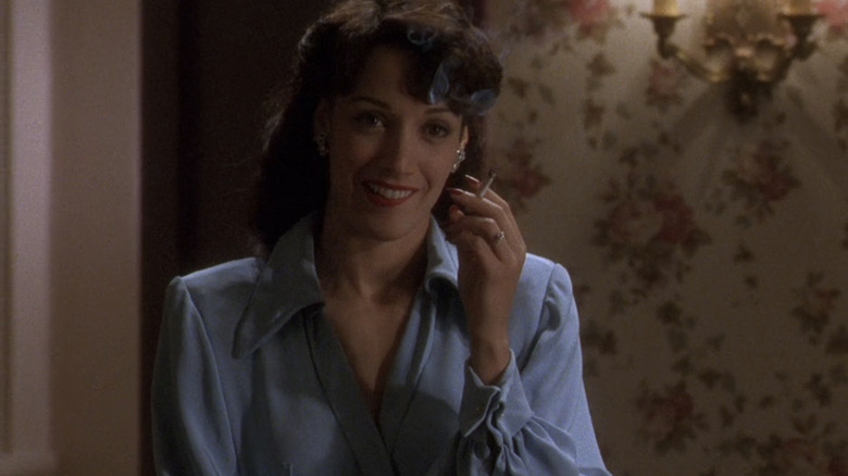 Jennifer Beals in "Devil in a Blue Dress"