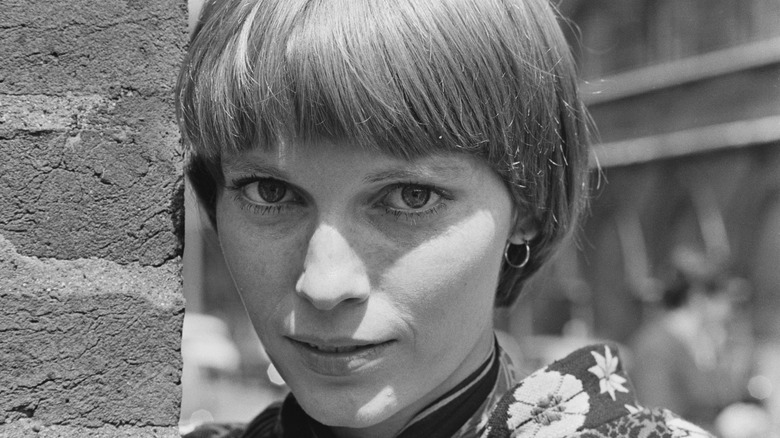 Mia Farrow, 1972