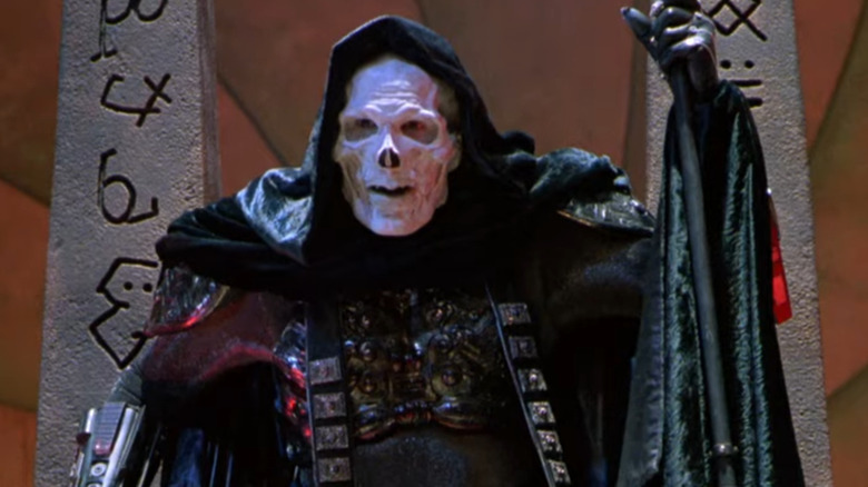 Live action Skeletor looming