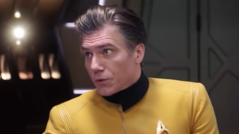 Star Trek Discovery Pike on an away mission