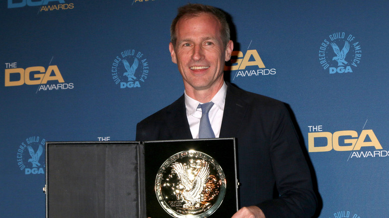 Spike Jonze holding DGA award