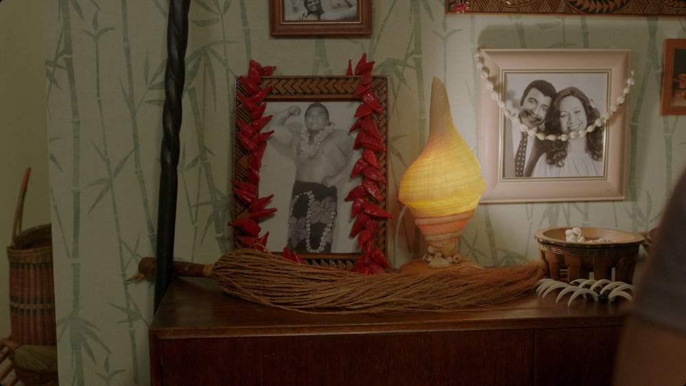 A shrine to Peter Maivia in Young Rock