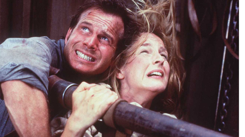 Bill Paxton as Bill and Helen Hunt as Jo in Twister
