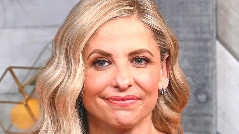 Sarah Michelle Gellar smiling