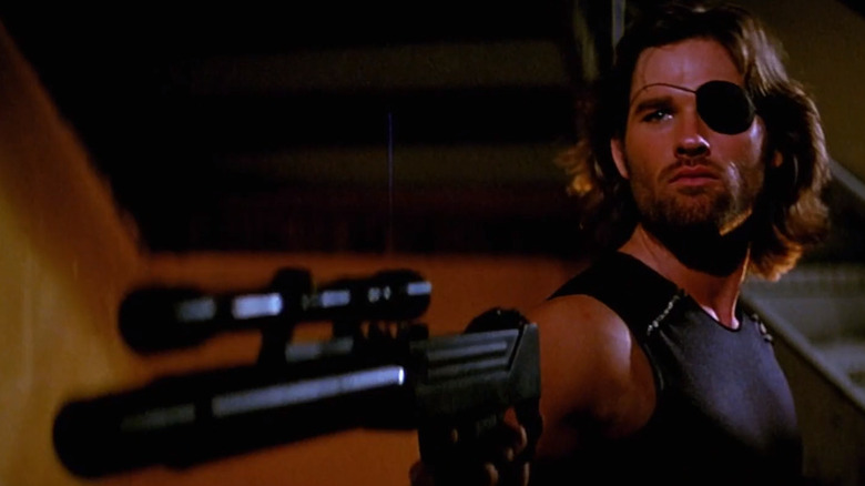 Snake Plissken pointing his gun