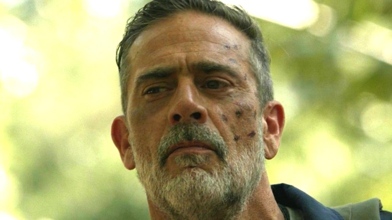 Jeffrey Dean Morgan Negan looks suspicious