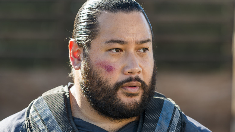 Jerry with a face injury on The Walking Dead