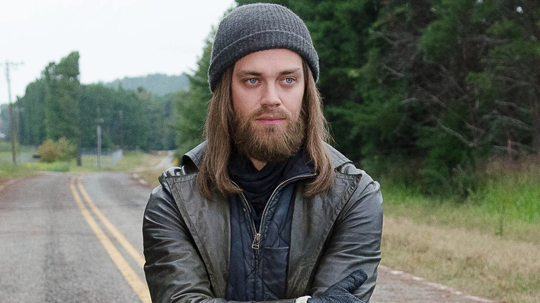 Jesus wearing a beanie on The Walking Dead