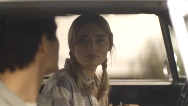 Mary Campbell talking with John Winchester