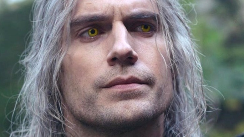 Close up of Geralt scowling