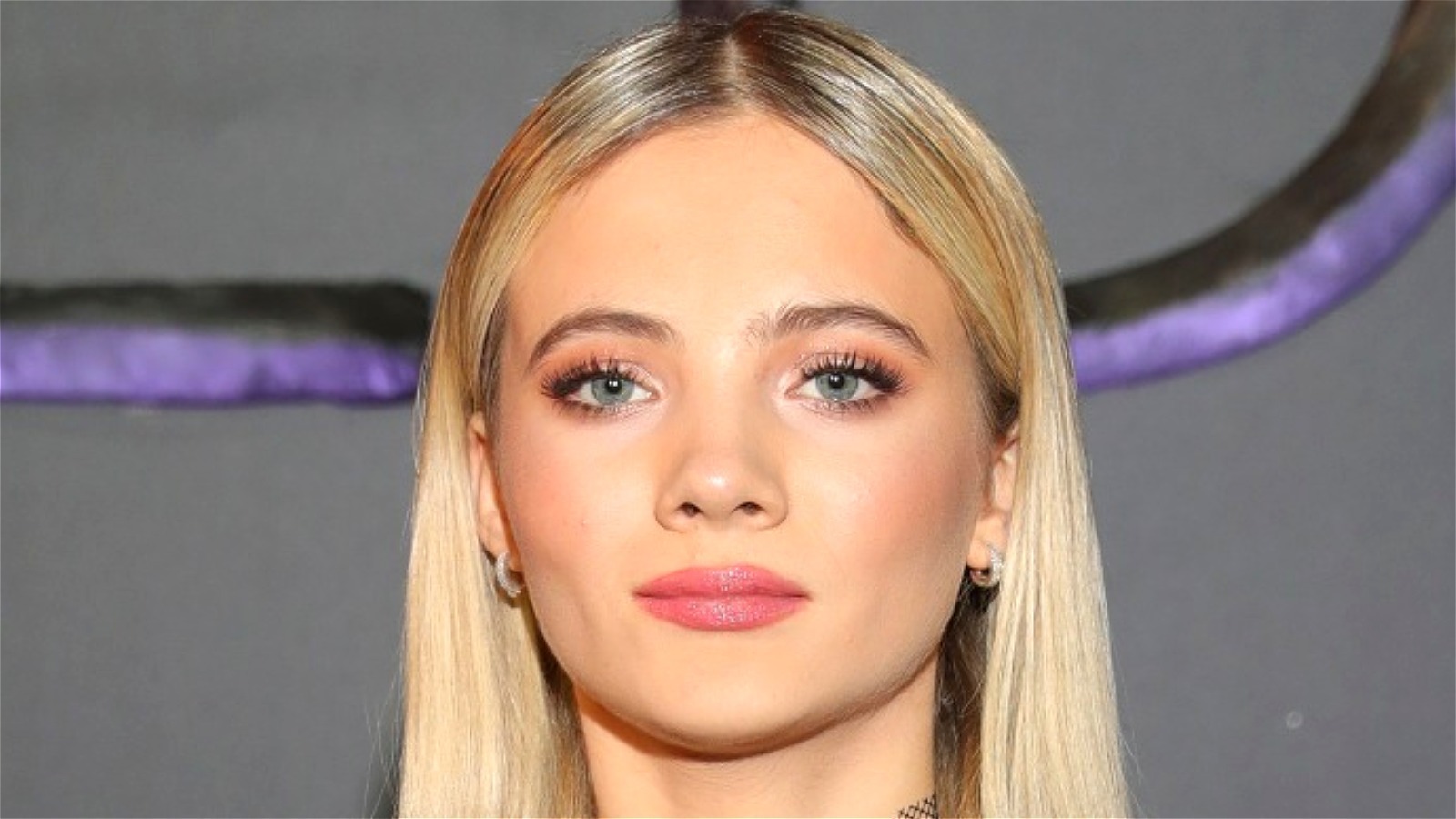 The Witcher's Freya Allan Confirms What We Suspected About Henry Cavill's Off-Set Behavior The Witcher's Freya Allan Confirms What We Suspected About Henry Cavill's Off-Set Behavior