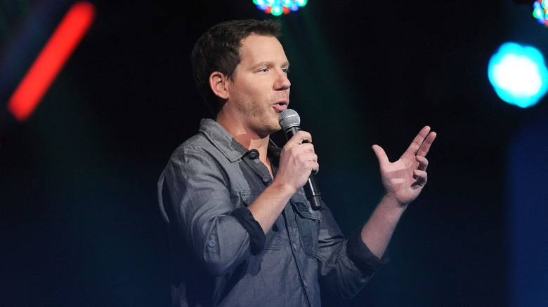 Cliff Bleszinski speaking with mic