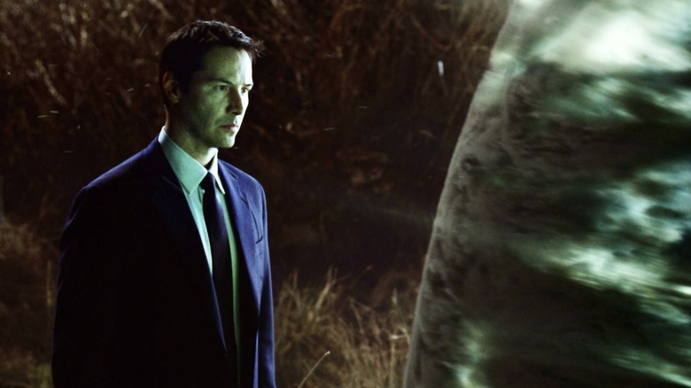 Klaatu looks into the orb