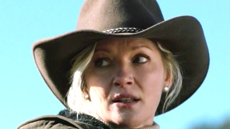 Yellowstone Gretchen Mol wears hat