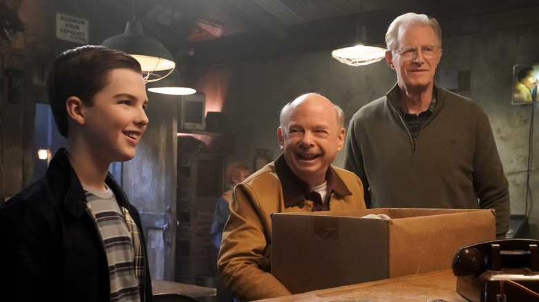 Sheldon with Dr. Linkletter and Dr. Sturgis in Young Sheldon