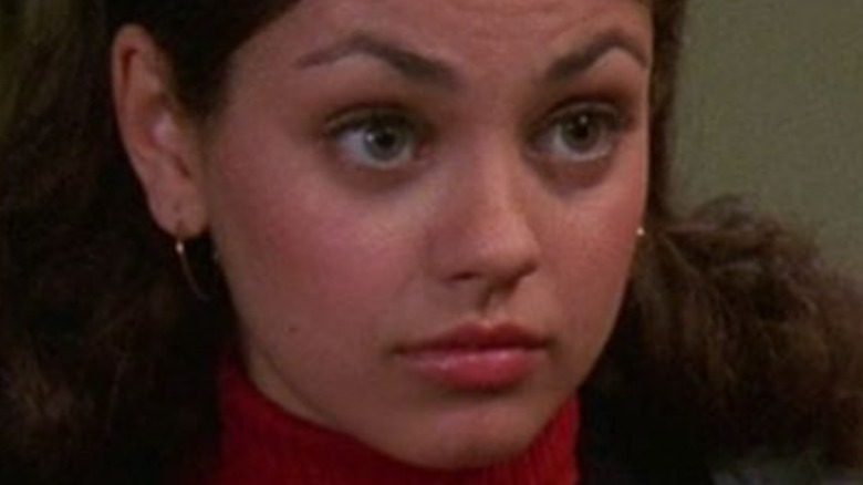 Jackie Burkhart raising her eyebrows