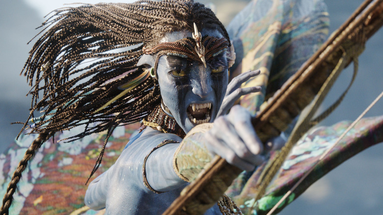 Neytiri firing an arrow in 