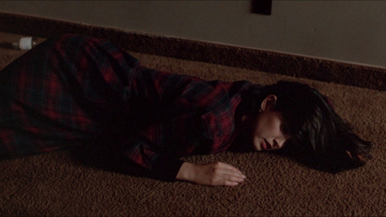 Lizzie Cronin collapses on the floor
