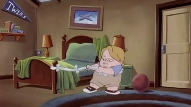 Louie tying himself
