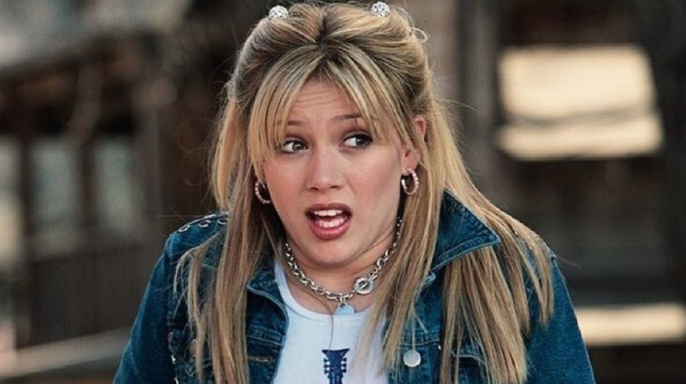 Lizzie McGuire wincing