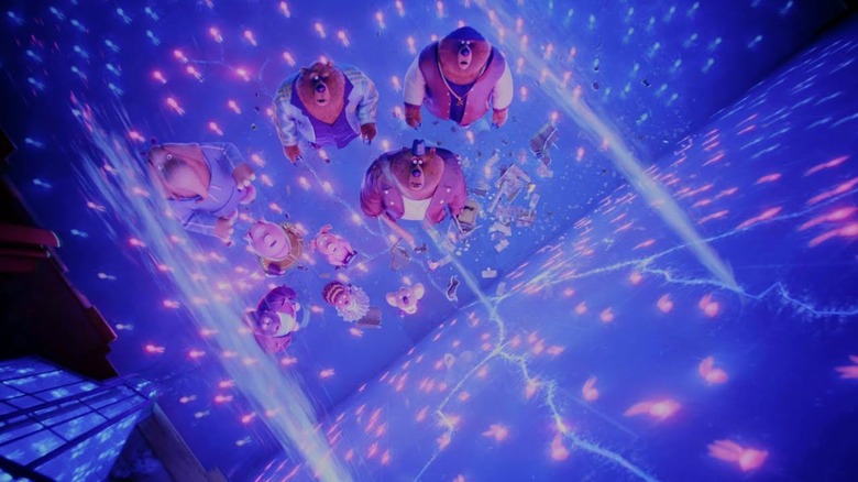 Squid tank breaks Sing