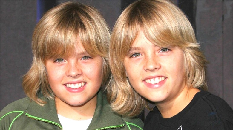 Young Sprouse twins close up