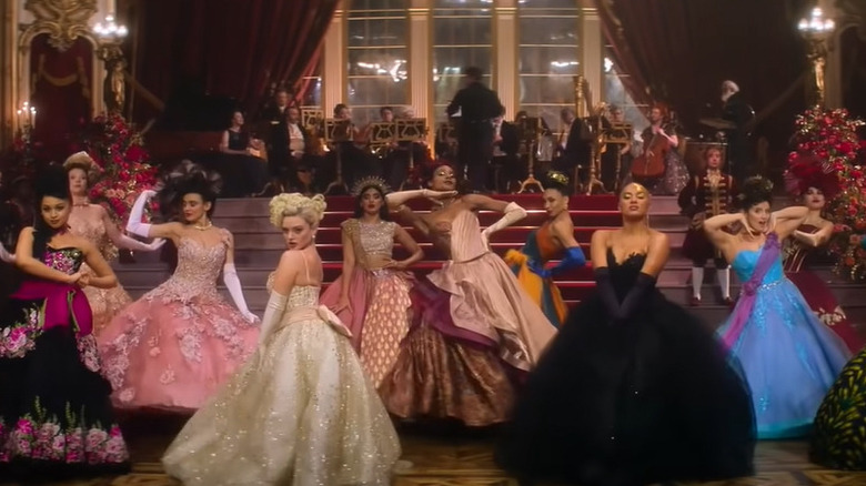 Cinderella palace crowd dances
