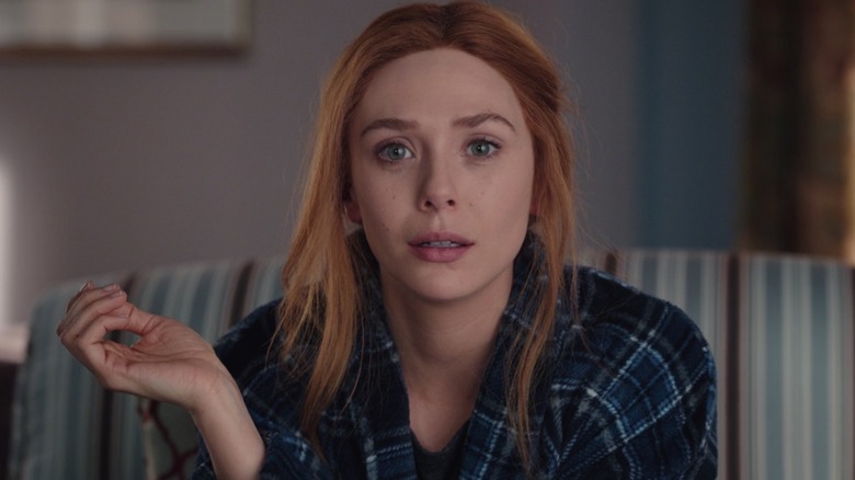 Elizabeth Olsen in WandaVision Modern Family episode