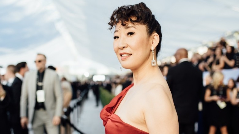 Sandra Oh posing