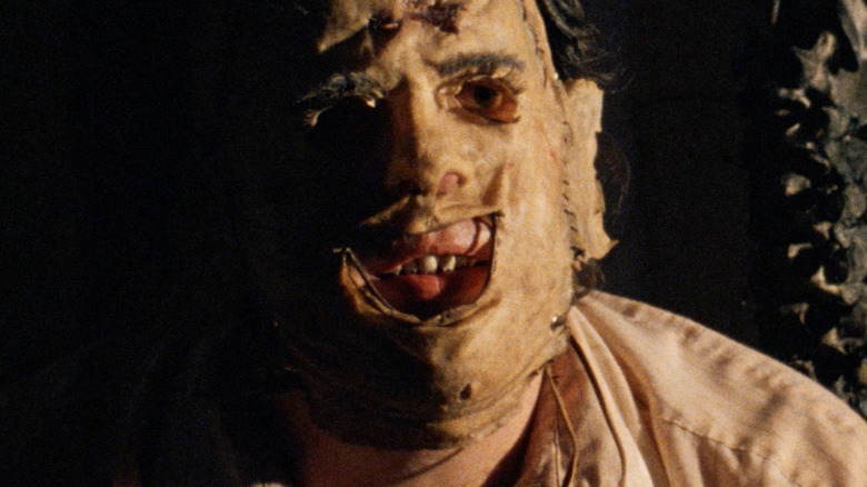 Leatherface in mask