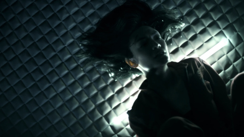 Florence Faivre hair floats