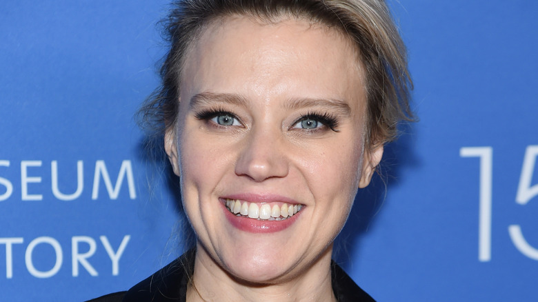 Kate McKinnon smiling
