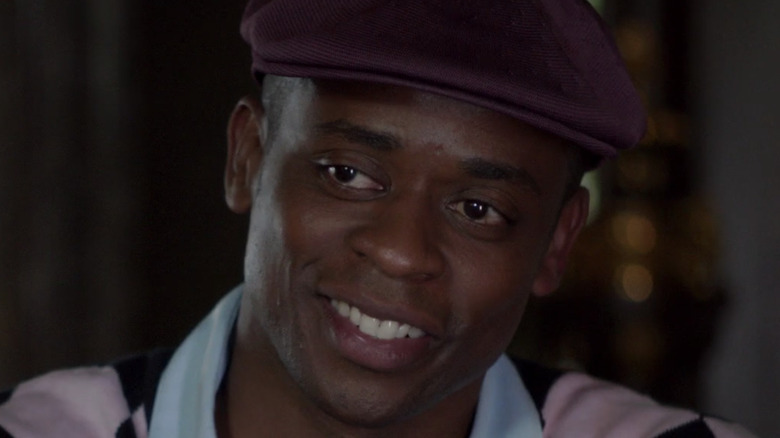 Gus wearing hat on Psych