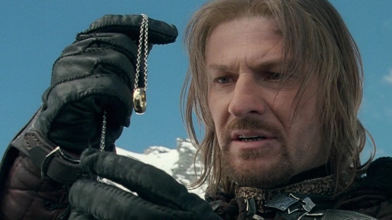 Boromir with the ring