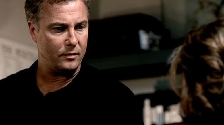 Grissom talking to Willows