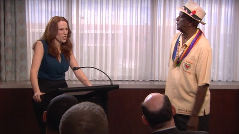 Nelly introduces Amos 