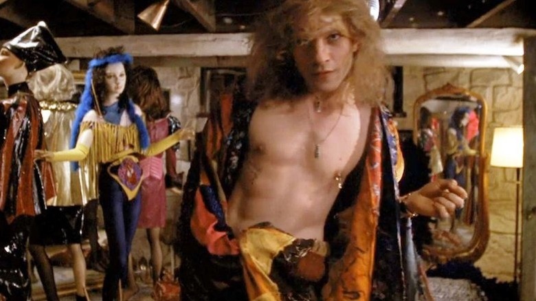 Jame Gumb/Buffalo Bill dancing