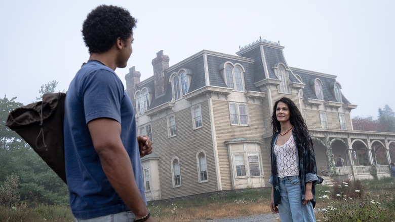 Ellis speaking with Fatima in From