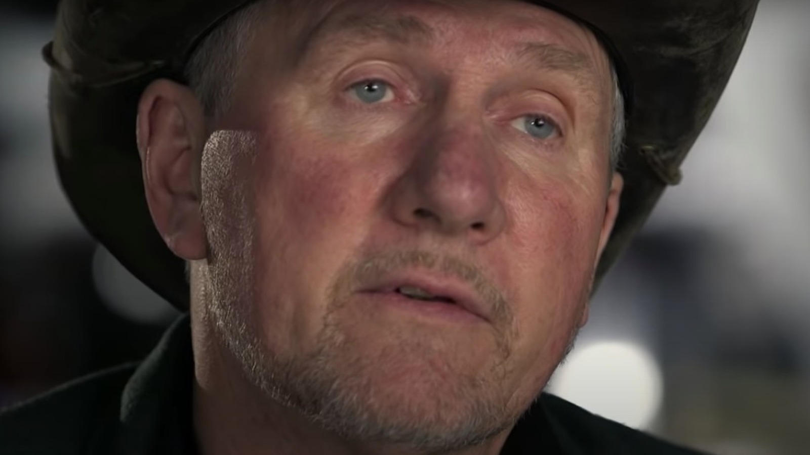 This Ice Road Truckers Accident Could Have Ended A Lot Worse