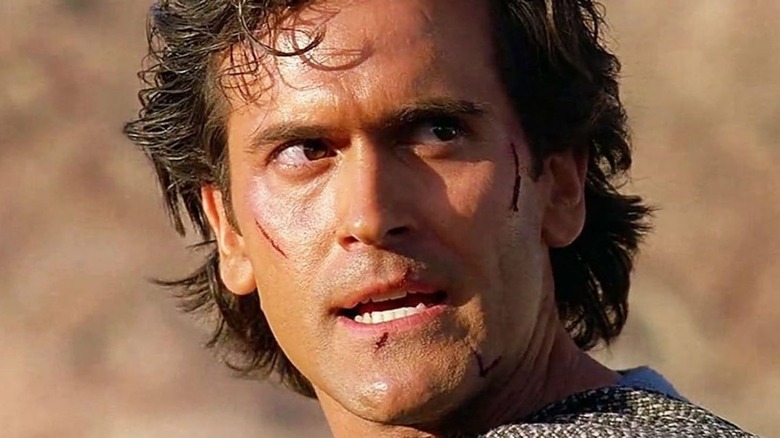 Bruce Campbell Ash Williams chainmail