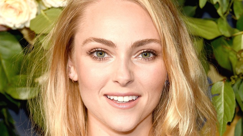 AnnaSophia Robb smiling at an event